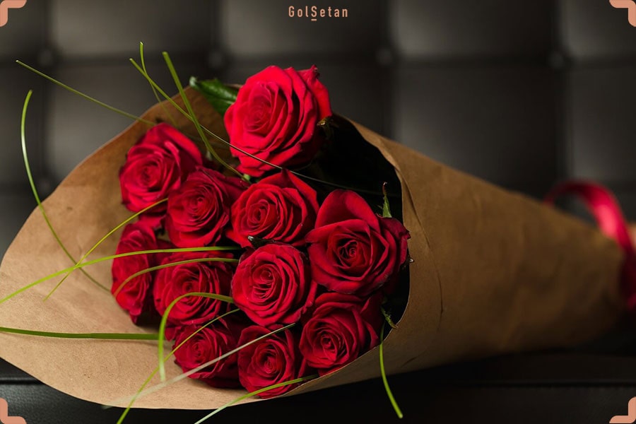 گل رز ، یکی از گل های مناسب شب یلدا برای انتقال حس عشق