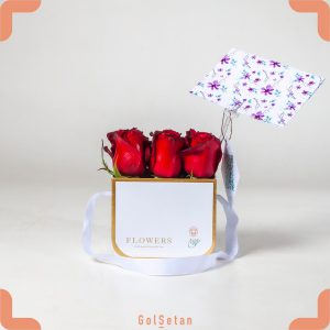 جعبه گل رز قرمز دسته دار