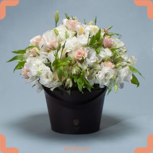 باکس گل آلسترومریا سفید و گل لیسیانتوس