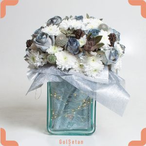 باکس‌ گل رز طوسی با ریسه چراغی