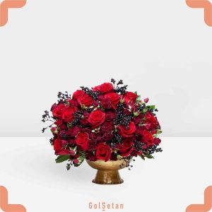 باکس گل رز زرشکی مینیاتوری و رز هلندی قرمز