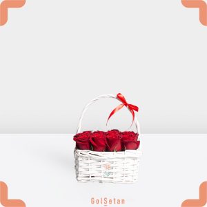 سبد رز هلندی 12 شاخه عاشقانه و لاکچری