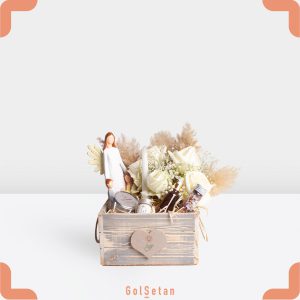 باکس گل و مجسمه مادر و فرزند