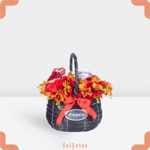 سبد گل فریزیا قرمز و شکلات